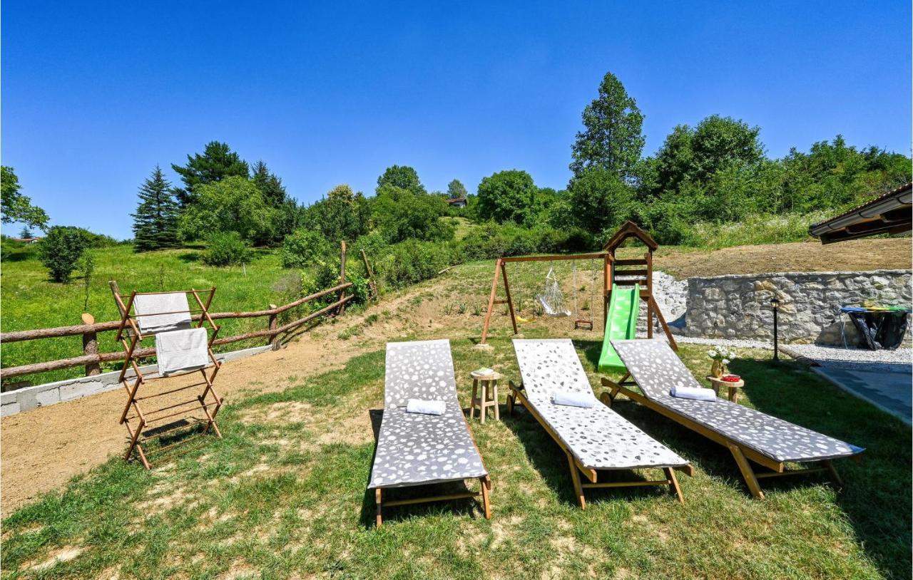 Pet Friendly Home In Varazdin Breg With Jacuzzi Eksteriør billede
